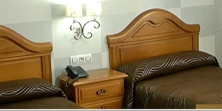 Hotel Bruselas أغواردا الغرفة الصورة